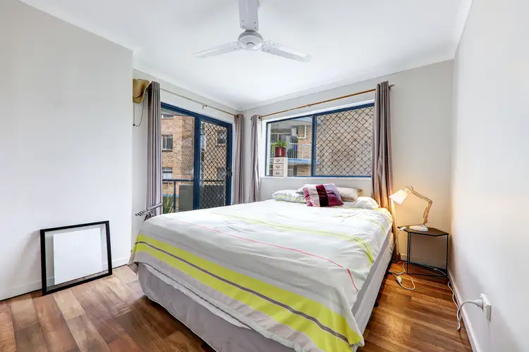 2/66 Lower Gay Tce, Caloundra QLD 4551