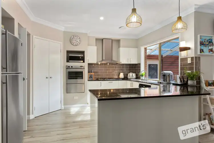 Second view of Homely house listing, 4 Sandilands Court, Narre Warren North VIC 3804