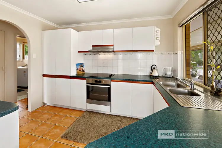 Seventh view of Homely house listing, 3 Fiona Court, Urangan QLD 4655