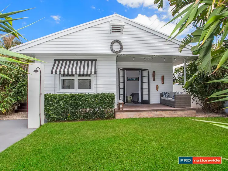 84 THIRD AVENUE, Palm Beach QLD 4221