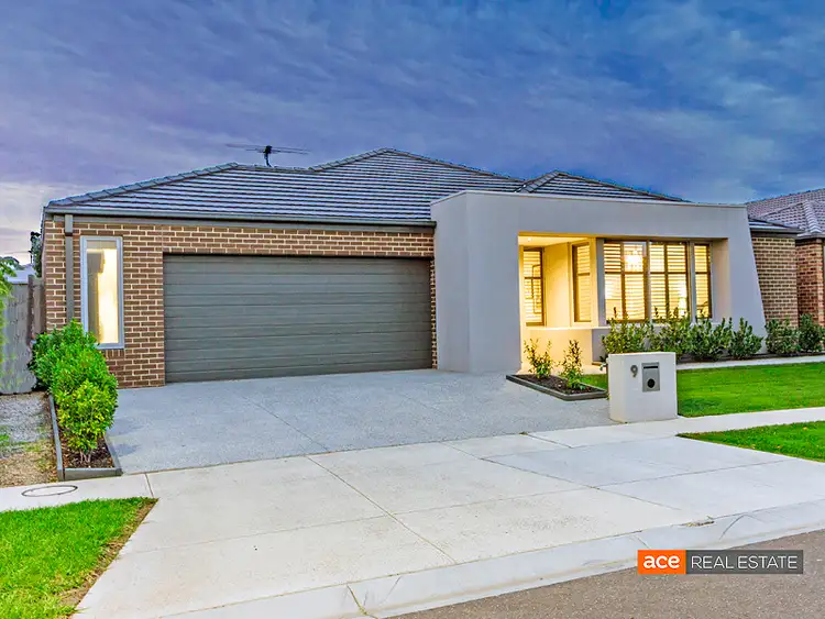 9 Swanton Avenue, Williams Landing VIC 3027