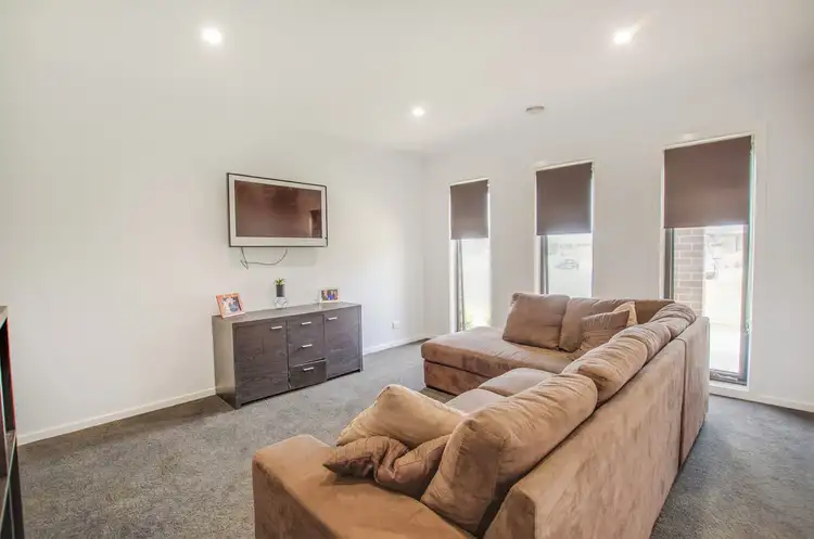 Sixth view of Homely house listing, 4 Leonard Crt, Echuca VIC 3564