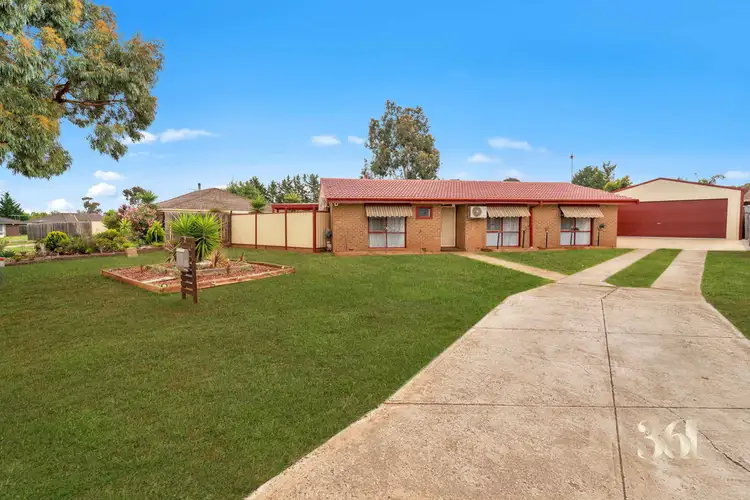 2 Havelock place, Melton West VIC 3337