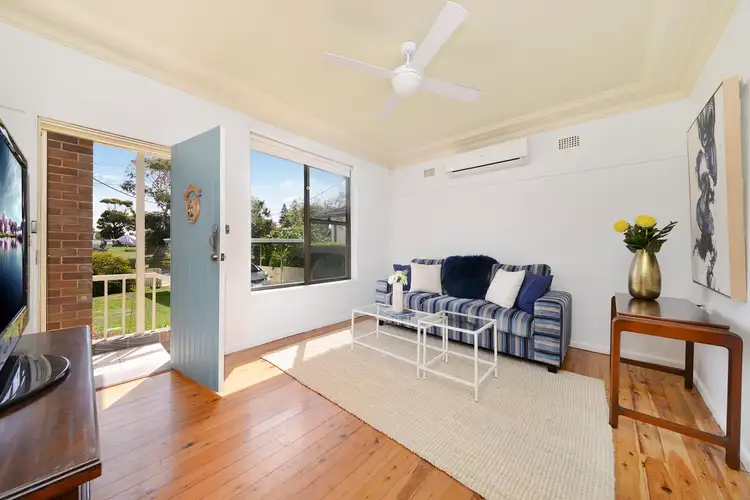 Third view of Homely house listing, 5 Hastings Avenue, Chifley NSW 2036