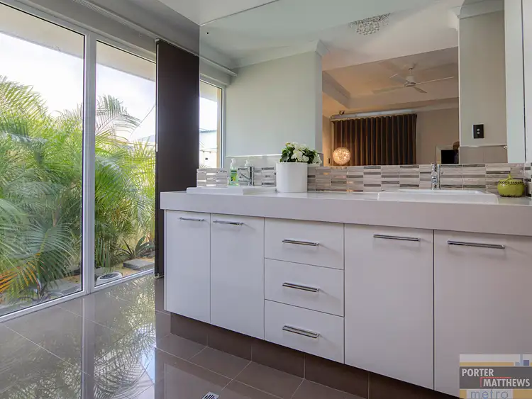 Sixth view of Homely house listing, 3 Plumosa Way, Wattle Grove WA 6107