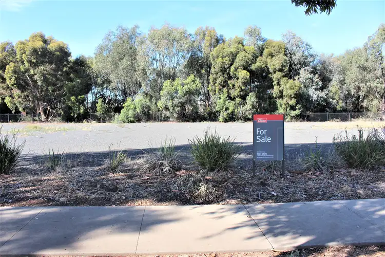 5 Phillip Hyland Drive, Yarrawonga VIC 3730