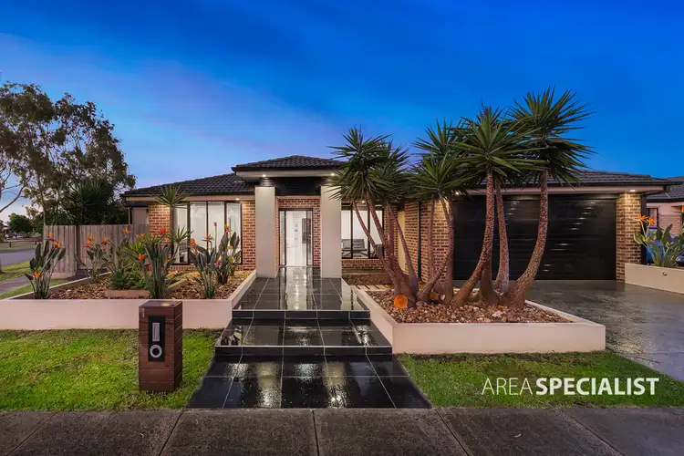 1 Mira court, Cranbourne VIC 3977