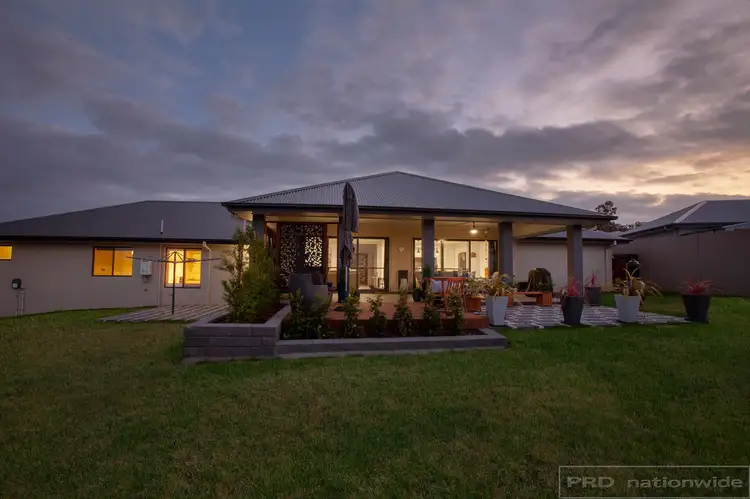 18 Dunnett Avenue, North Rothbury NSW 2335