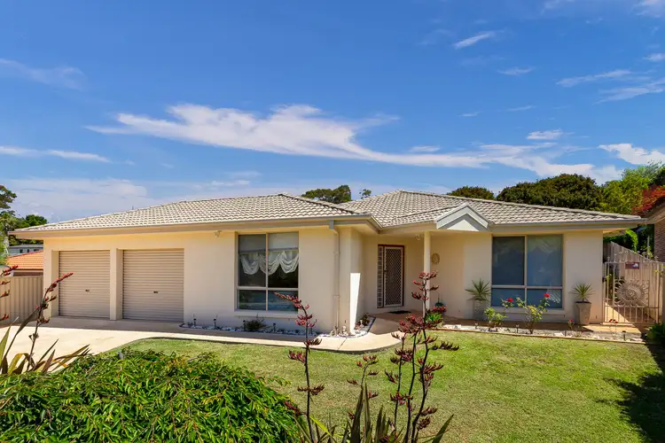 3 Banks Place, Sunshine Bay NSW 2536