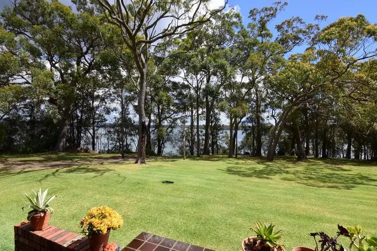 241 Walmer Avenue, Sanctuary Point NSW 2540