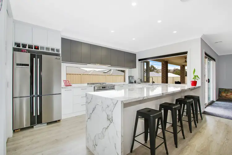 Second view of Homely house listing, 18 Ruthven Circuit, Wodonga VIC 3690