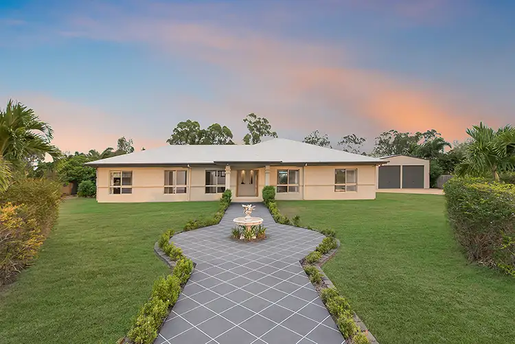 Third view of Homely house listing, 8 Stenhouse Court, Mount Low QLD 4818