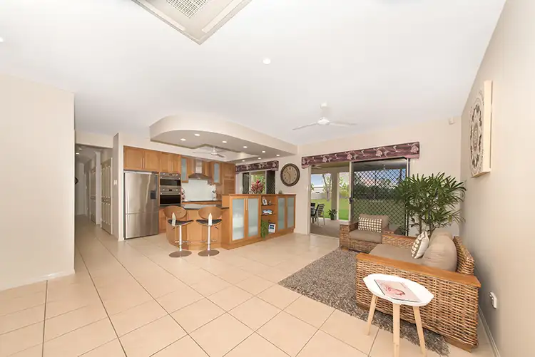 Fifth view of Homely house listing, 8 Stenhouse Court, Mount Low QLD 4818