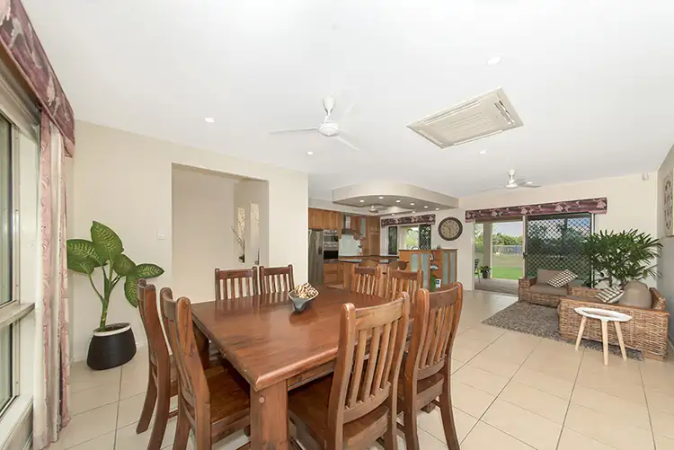Sixth view of Homely house listing, 8 Stenhouse Court, Mount Low QLD 4818