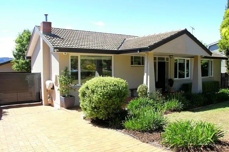 32 Macalister Crescent