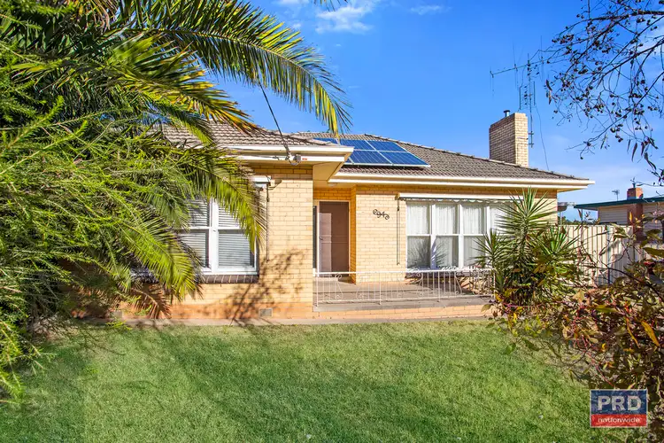 94 Somerville Street, Flora Hill VIC 3550