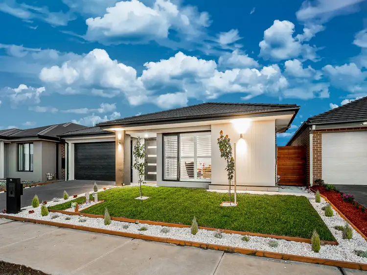 25 Hekela Street, Clyde North VIC 3978