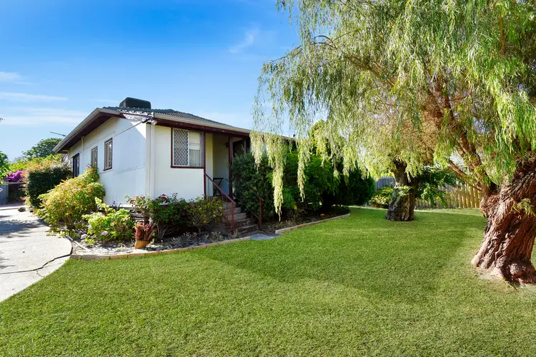 91 Lord Street, Eden Hill WA 6054