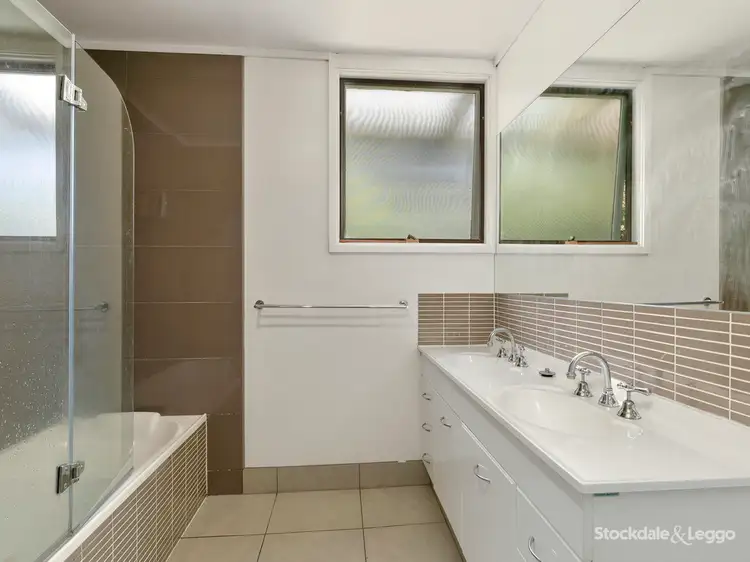 Fifth view of Homely house listing, 4 Chamberlain Drive, Leongatha VIC 3953