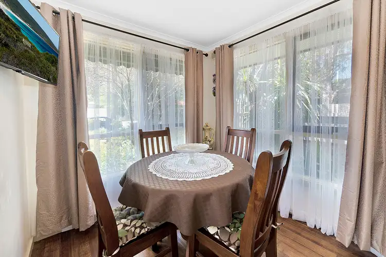 Sixth view of Homely house listing, 1 Damian Court, Cranbourne VIC 3977