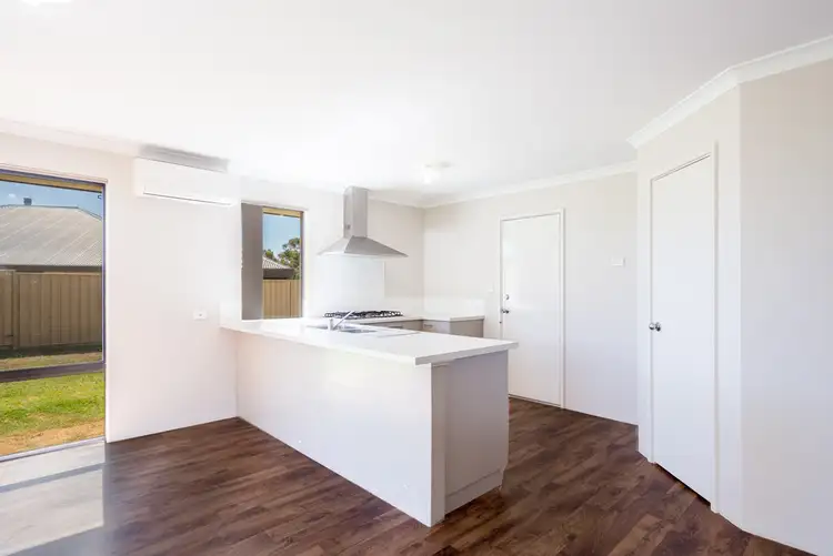 Sixth view of Homely house listing, 4 Carlingford Court, Australind WA 6233