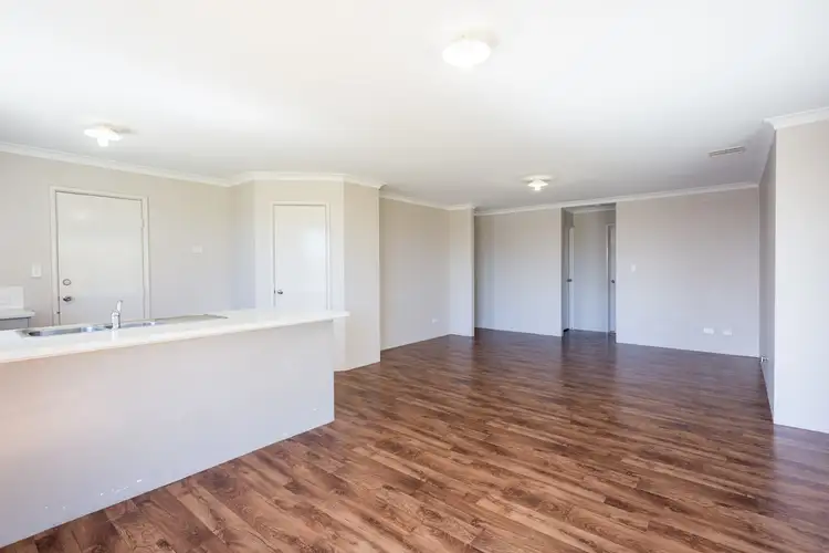 Seventh view of Homely house listing, 4 Carlingford Court, Australind WA 6233