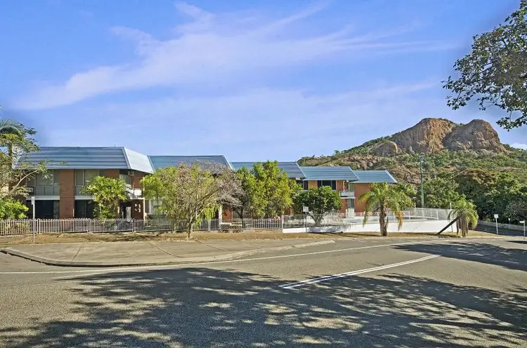 9/2 Victoria Street, Townsville City QLD 4810