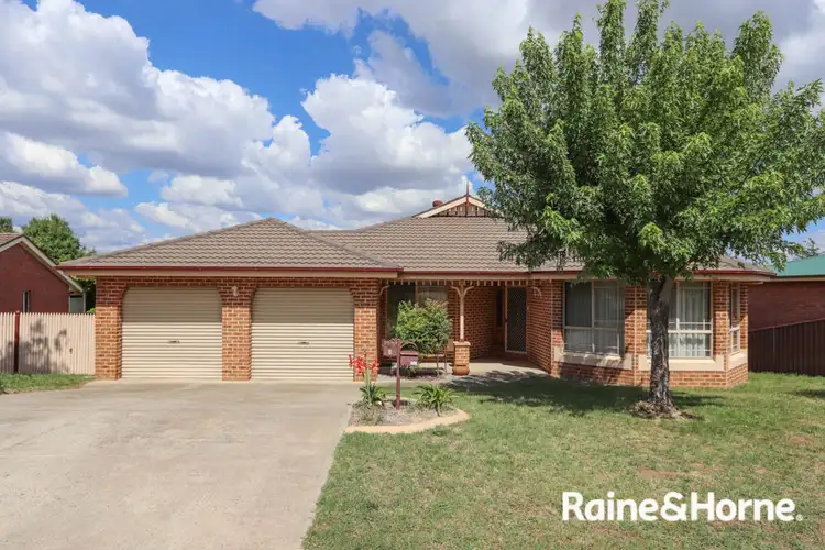 3 Beavis Place, Llanarth NSW 2795