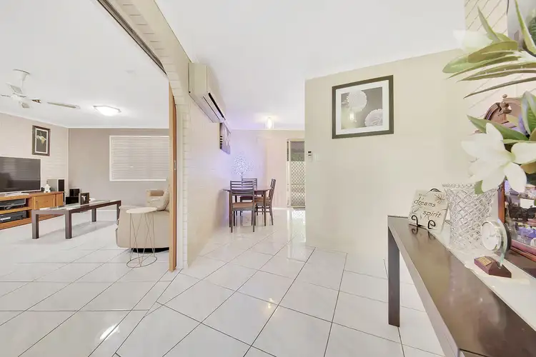 7 Alexandra Close, Clinton QLD 4680