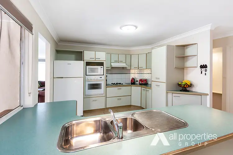 Fifth view of Homely house listing, 2 Barrier Place, Forest Lake QLD 4078