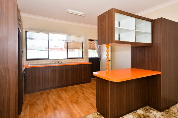 Fifth view of Homely house listing, 2/30 Willow Street, Leeton NSW 2705