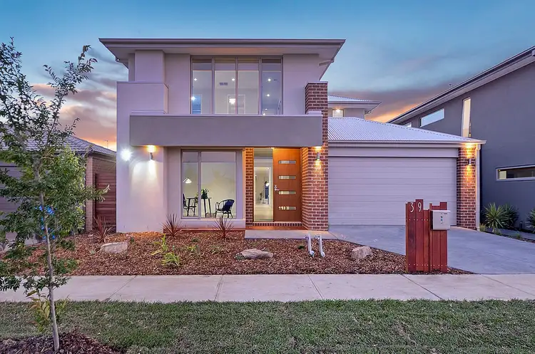 39 Fitzwilliam Circuit, Clyde North VIC 3978