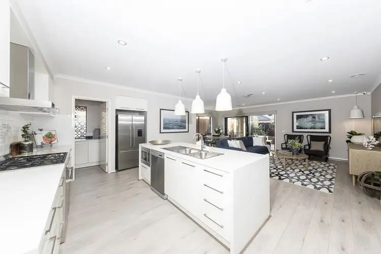 Sixth view of Homely house listing, 32 Bandicoot Loop, Tarneit VIC 3029