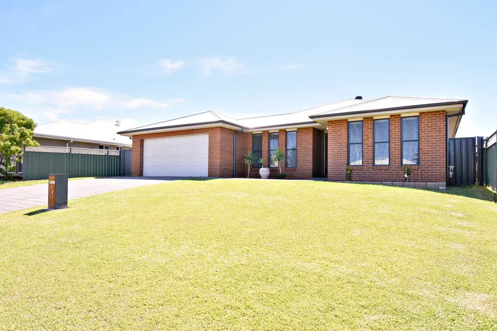 Main view of Homely house listing, 4 Selkirk Avenue, Dubbo NSW 2830