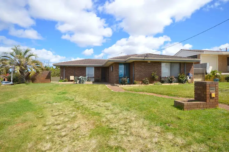 4 Meadowbank Terrace, South Lake WA 6164