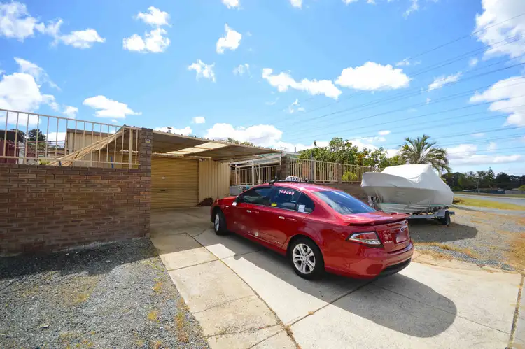 Fifth view of Homely house listing, 4 Meadowbank Terrace, South Lake WA 6164