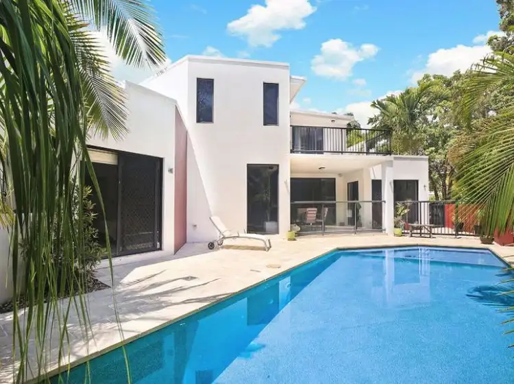 35 Admiralty Drive, Alexandra Headland QLD 4572