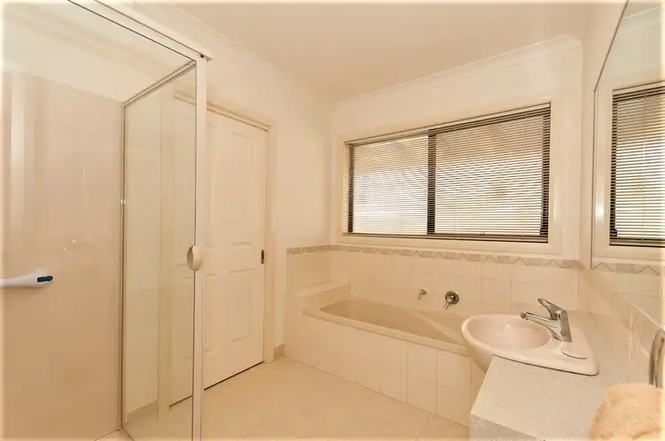 Fifth view of Homely house listing, 5 Fiona Drive, Yarrawonga VIC 3730