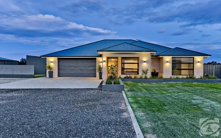 Second view of Homely house listing, 16 Milbourne Court, Lewiston SA 5501