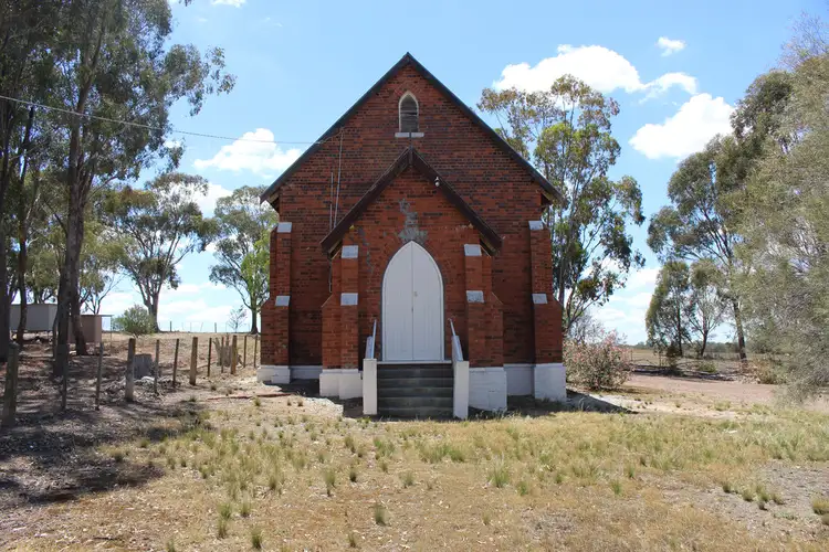 5 Barr Street (Uniting Church), Tungamah VIC 3728