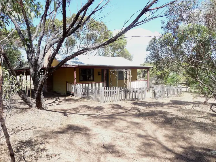 65 Eleventh Road, York WA 6302