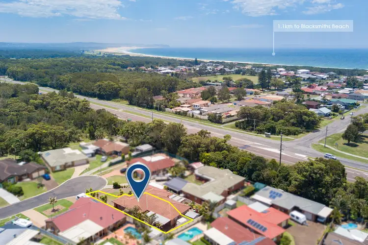 Third view of Homely semi-detached listing, 1/16 Anacla Close, Pelican NSW 2281
