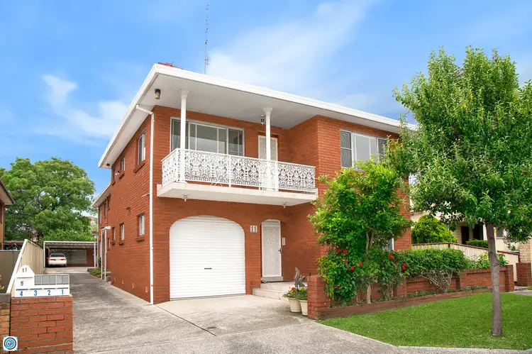 Main view of Homely unit listing, 2/11 Osborne Street, Wollongong NSW 2500