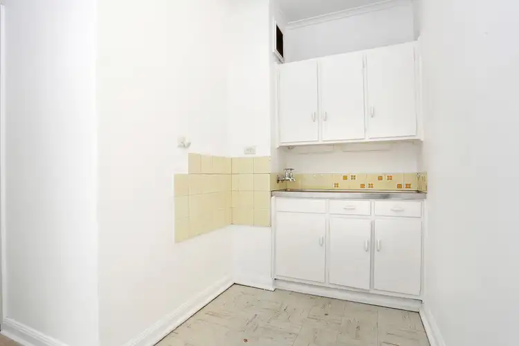 Fifth view of Homely studio listing, 15/42 WATERLOO CRESCENT, St Kilda VIC 3182