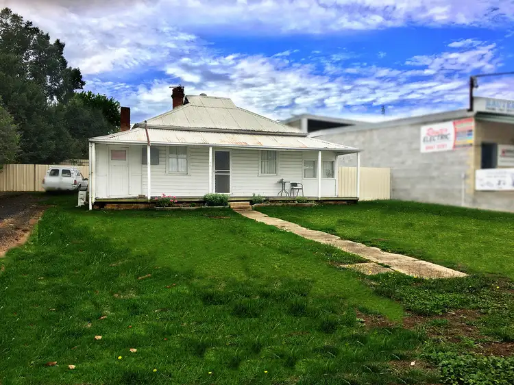 76 Adelong Road, Tumut NSW 2720