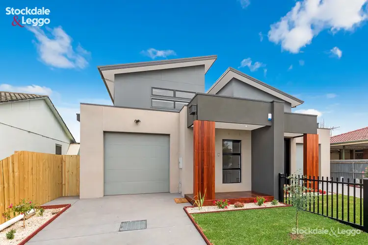 2/84 Bladin Street, Laverton VIC 3028