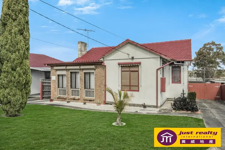 8 Eugenia Street, Doveton VIC 3177