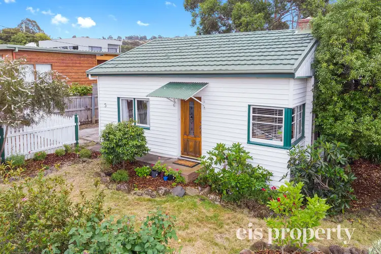 5 Myuna Road, Blackmans Bay TAS 7052