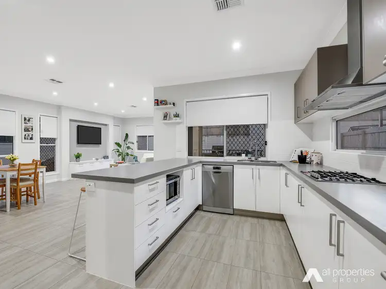 Second view of Homely house listing, 33 Kangaroo Crescent, Springfield Lakes QLD 4300