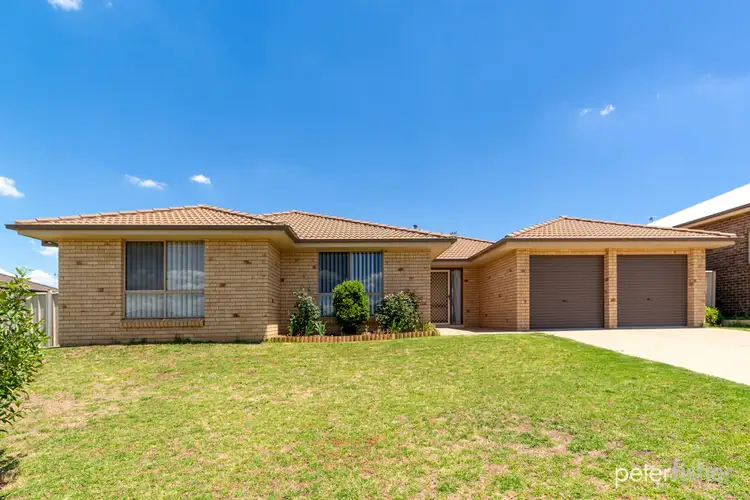 11 Hughes Street, Orange NSW 2800